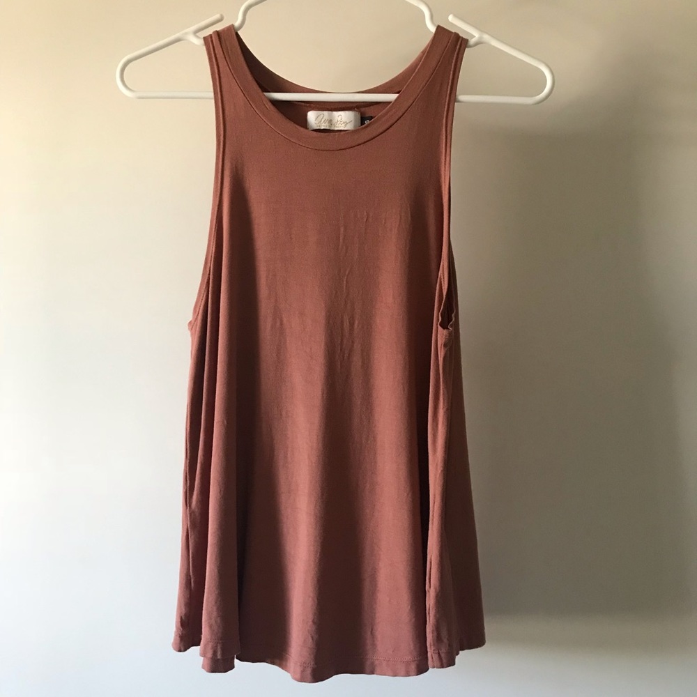 Ava Sky Tank Deja